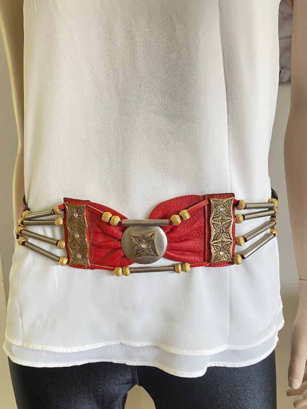 CATC VTG Leather Rustic Statement Belt Turkey OOAK Red Black Mixed Metal 31.5-35 - Picture 5 of 16